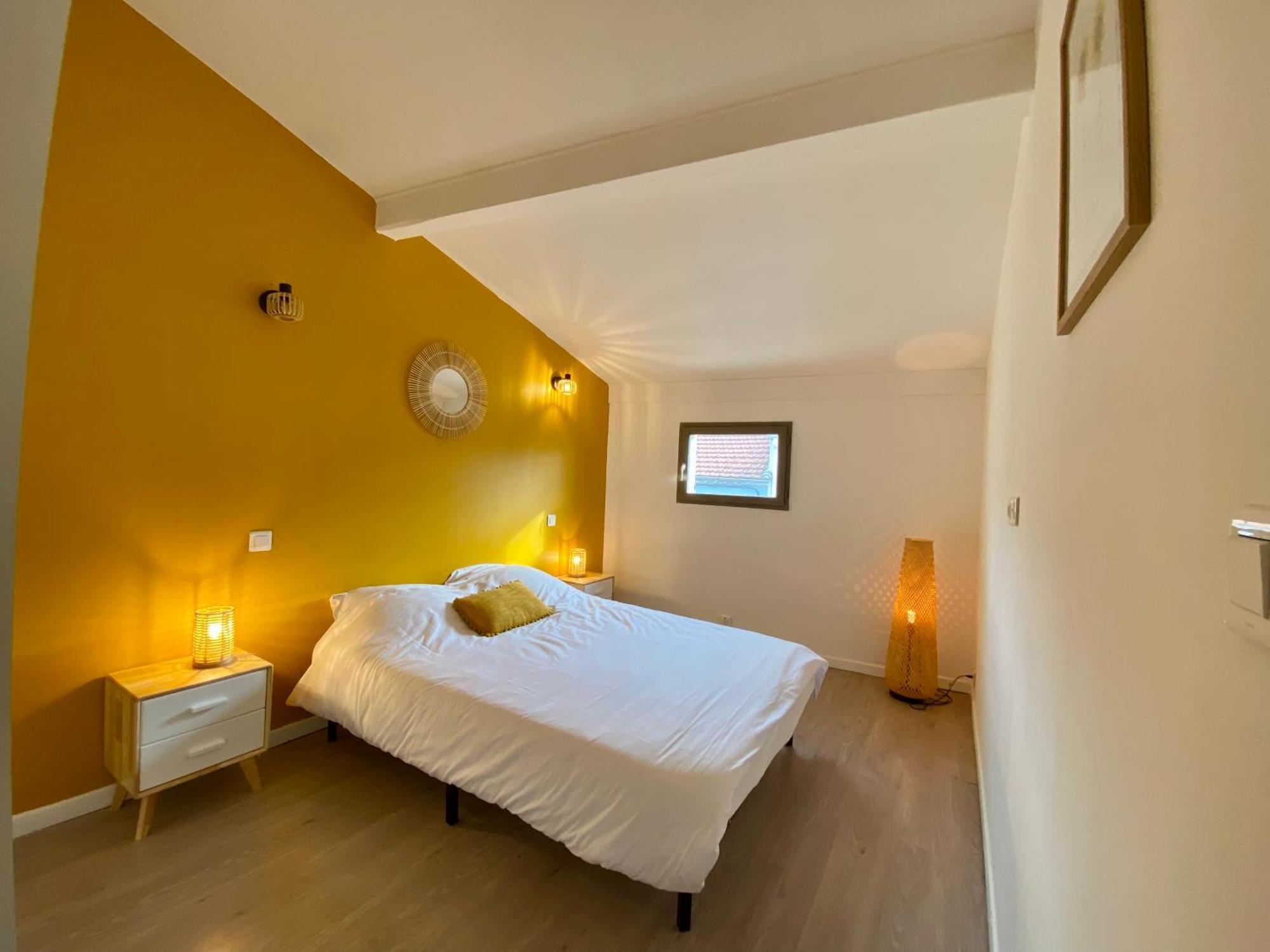 Notre Cocon Des Remparts Apartment